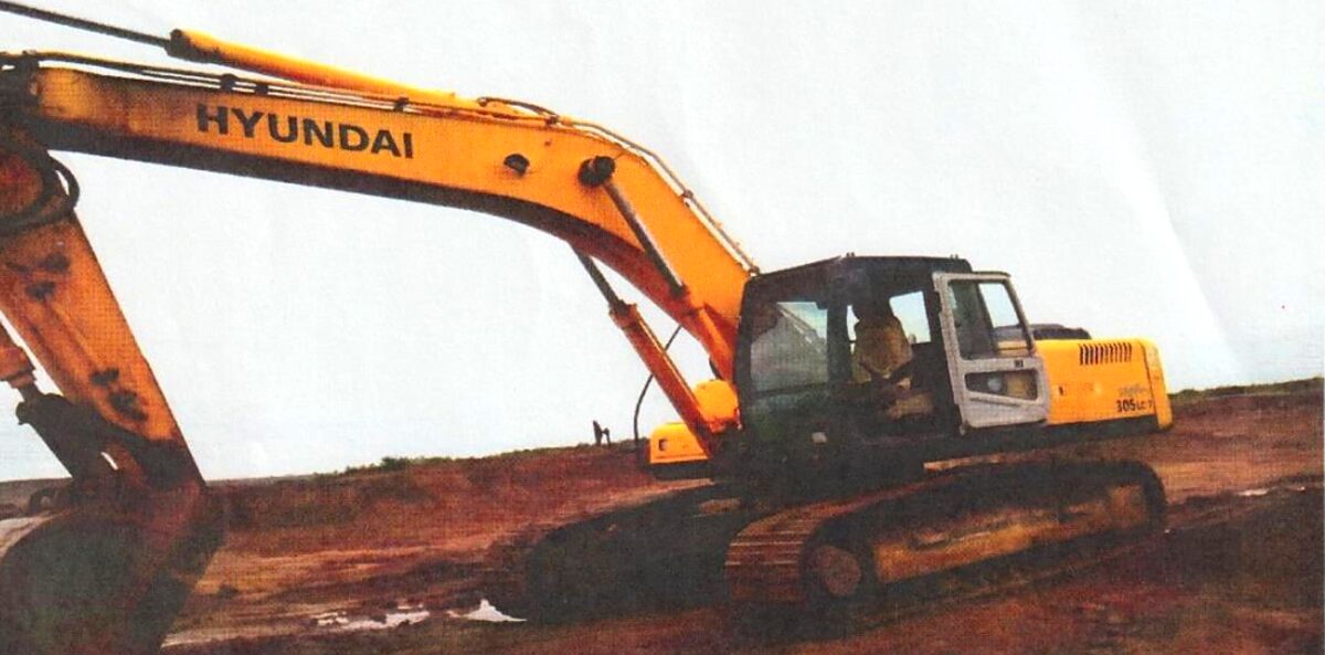 Hyundai tracked excavator
